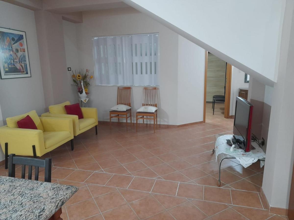 Casa Vacanze A 2 Minuti Dal Mare อาโวลา ภายนอก รูปภาพ